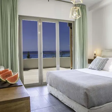 Sleeps 10 Pool Air Con Wifi